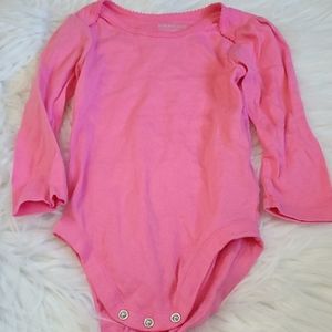 Lot of 2 babygirl bodysuits-18-24mths
